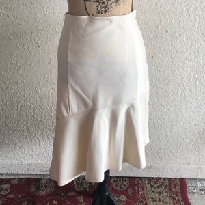 Asymmetrical skirt